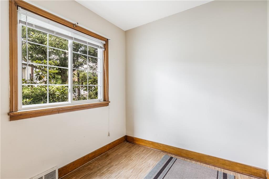 1545 Marshall Road Monaca, PA 15061 - Photo 8 of 25 Gallery Image 8