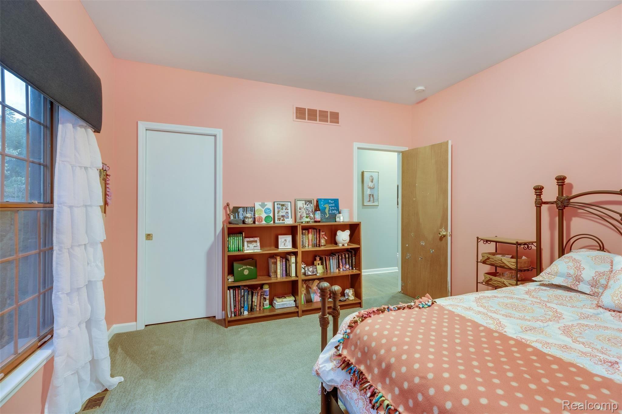 17651 Meridian Road Grosse Ile, MI 48138 - Photo 33 of 52 XA9A0461 Output.jpg