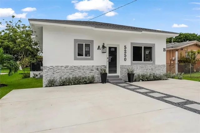 $3,200 | 5250 Southwest 18th Street, Unit B, West Park, FL 33023