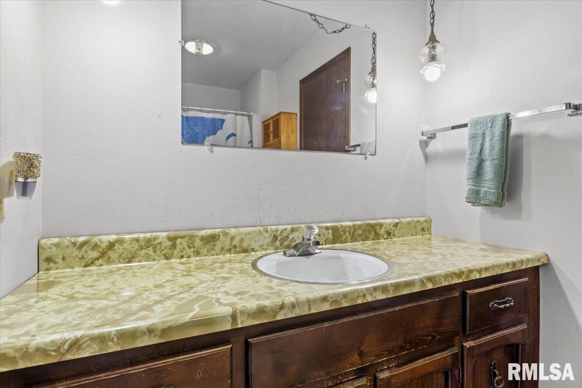 4 Brookside Place, Unit 4 Springfield, IL 62704 - Photo 19 of 27 Gallery Image 19