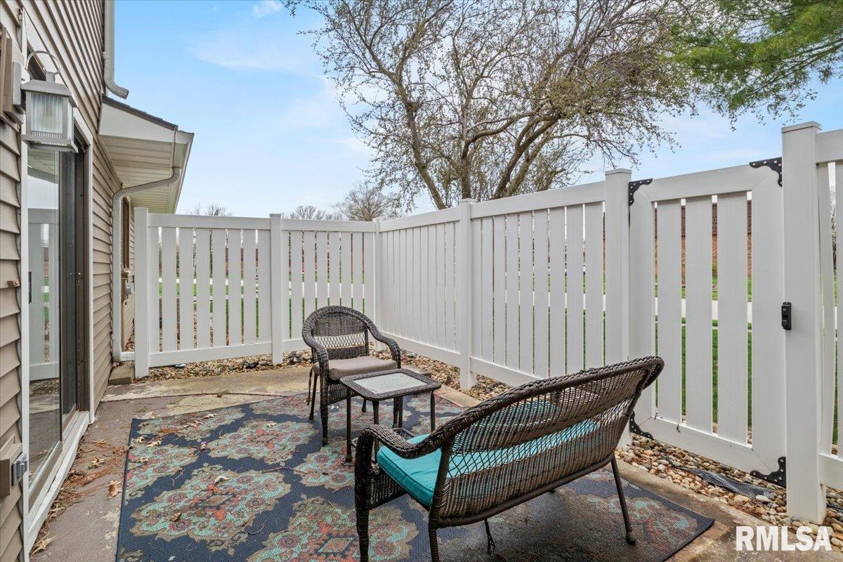 4 Brookside Place, Unit 4 Springfield, IL 62704 - Photo 24 of 27 Gallery Image 24