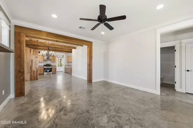 $1,750 | 104 Suncan Road, Carencro, LA 70520