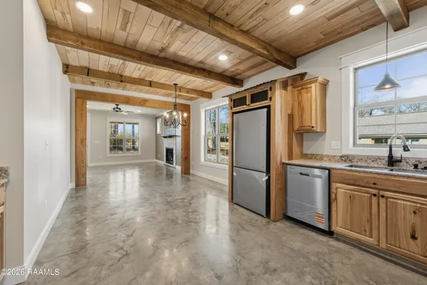 $1,750 | 104 Suncan Road, Sunset, LA 70584