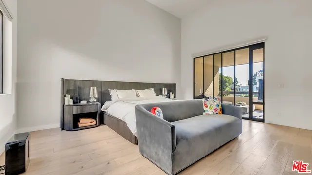 $1,849,000 | 2392 Century Hill, Los Angeles, CA 90067