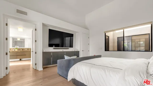 $1,849,000 | 2392 Century Hill, Los Angeles, CA 90067