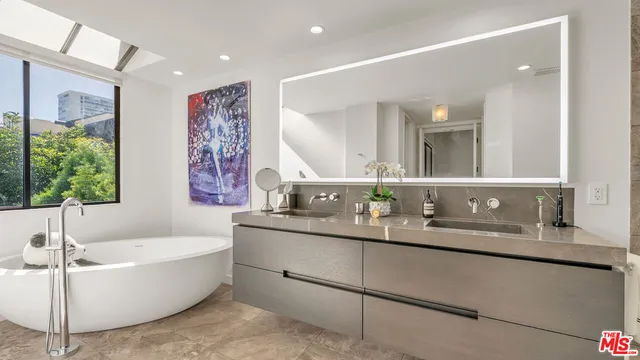 $1,849,000 | 2392 Century Hill, Los Angeles, CA 90067