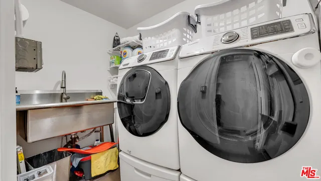 $1,849,000 | 2392 Century Hill, Los Angeles, CA 90067