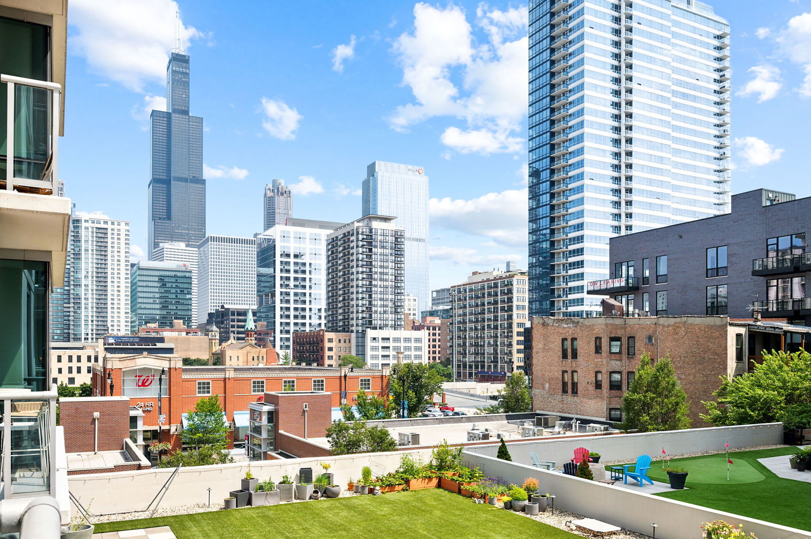 123 South Green Street, Unit 407B Chicago, IL 60607 - Photo 14 of 20 a picture of city view