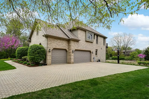 $1,295,000 | 1801 Kelly Court, Darien, IL 60561
