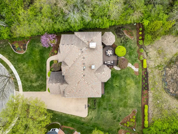 $1,295,000 | 1801 Kelly Court, Darien, IL 60561
