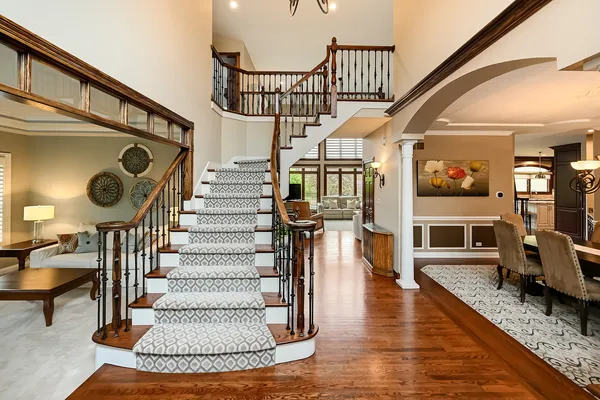 $1,295,000 | 1801 Kelly Court, Darien, IL 60561