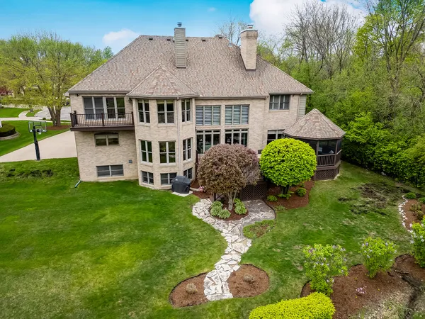 $1,295,000 | 1801 Kelly Court, Darien, IL 60561
