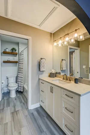 $1,295,000 | 1801 Kelly Court, Darien, IL 60561