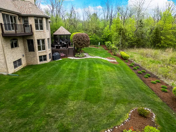 $1,295,000 | 1801 Kelly Court, Darien, IL 60561