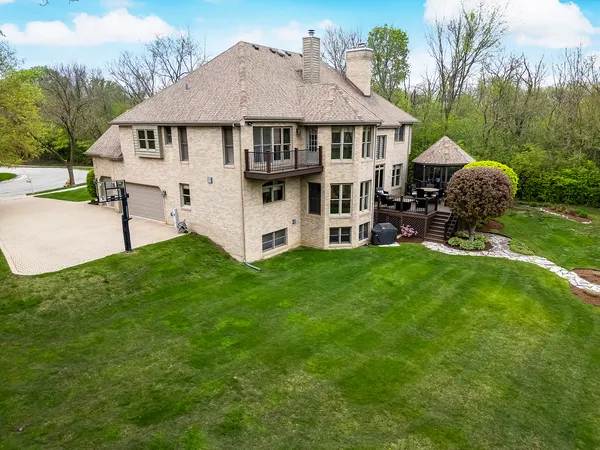 $1,295,000 | 1801 Kelly Court, Darien, IL 60561