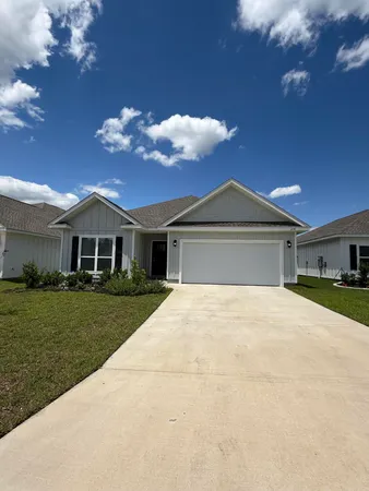 $2,295 | 210 Lyla Lane, Crestview, FL 32539