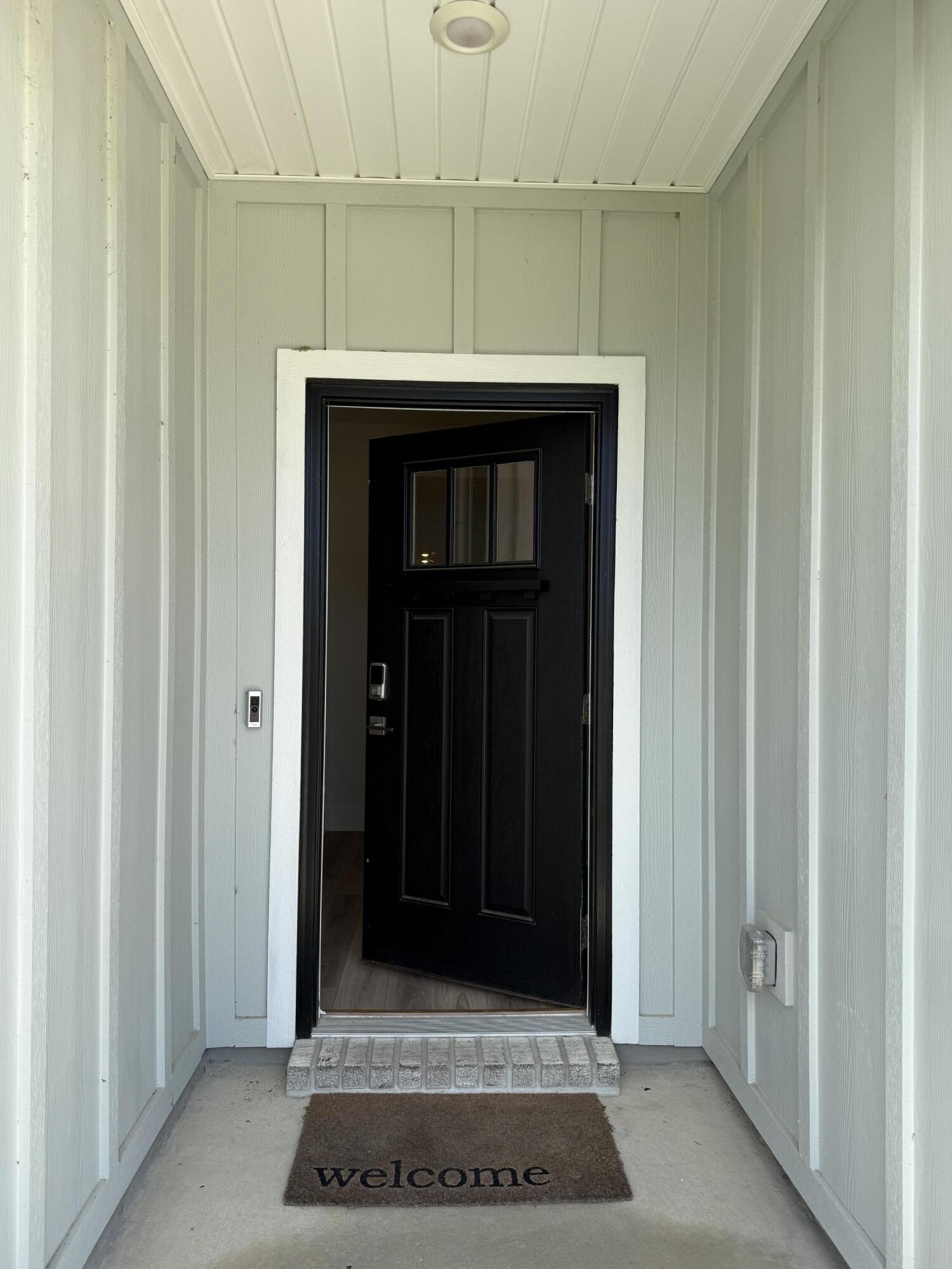 210 Lyla Lane Crestview, FL 32539 - Photo 4 of 28 IMG_2037