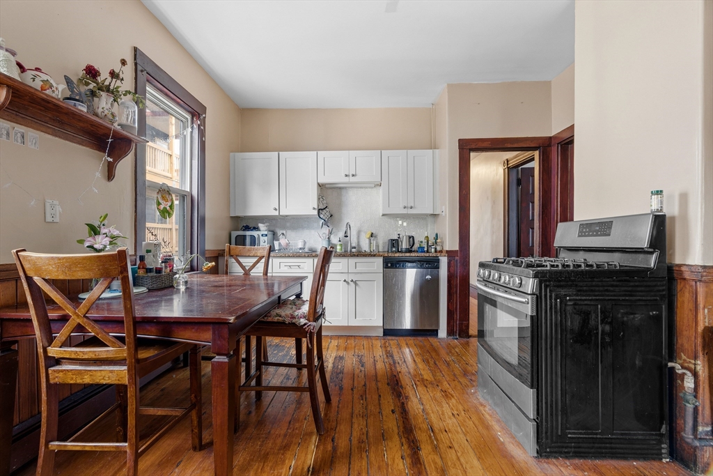 9 Spalding Street, Unit 2 Boston, MA 02130 - Photo 3 of 16