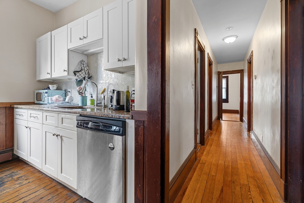 9 Spalding Street, Unit 2 Boston, MA 02130 - Photo 5 of 16