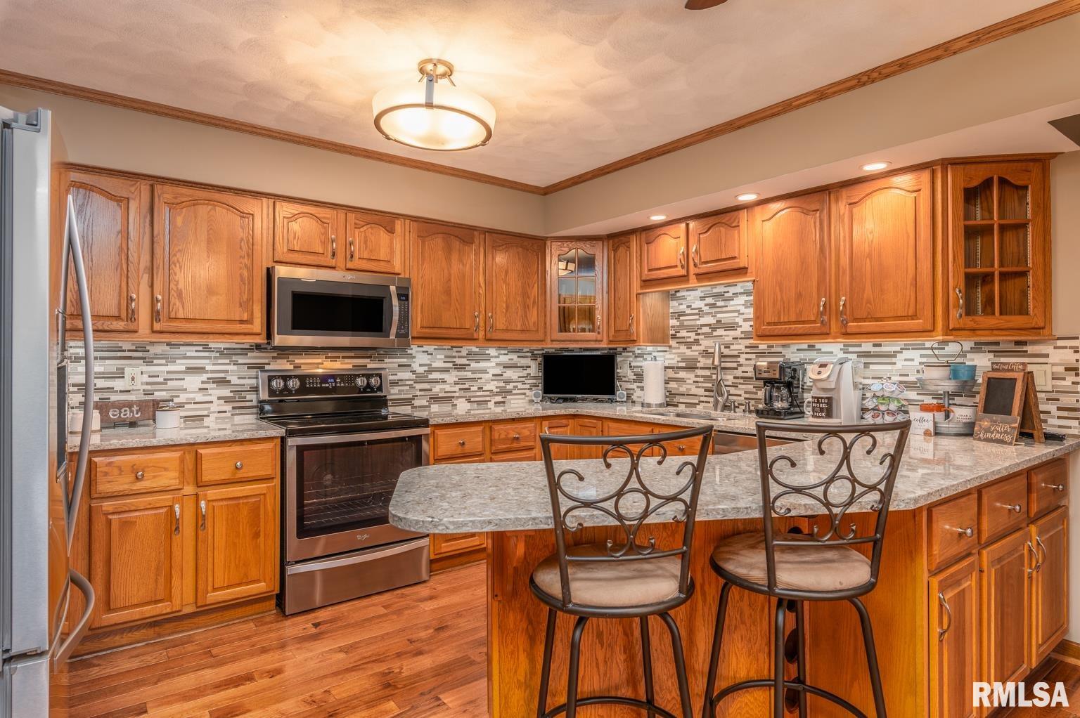 421 Ridge Drive Geneseo, IL 61254 - Photo 10 of 34 Gallery Image 10