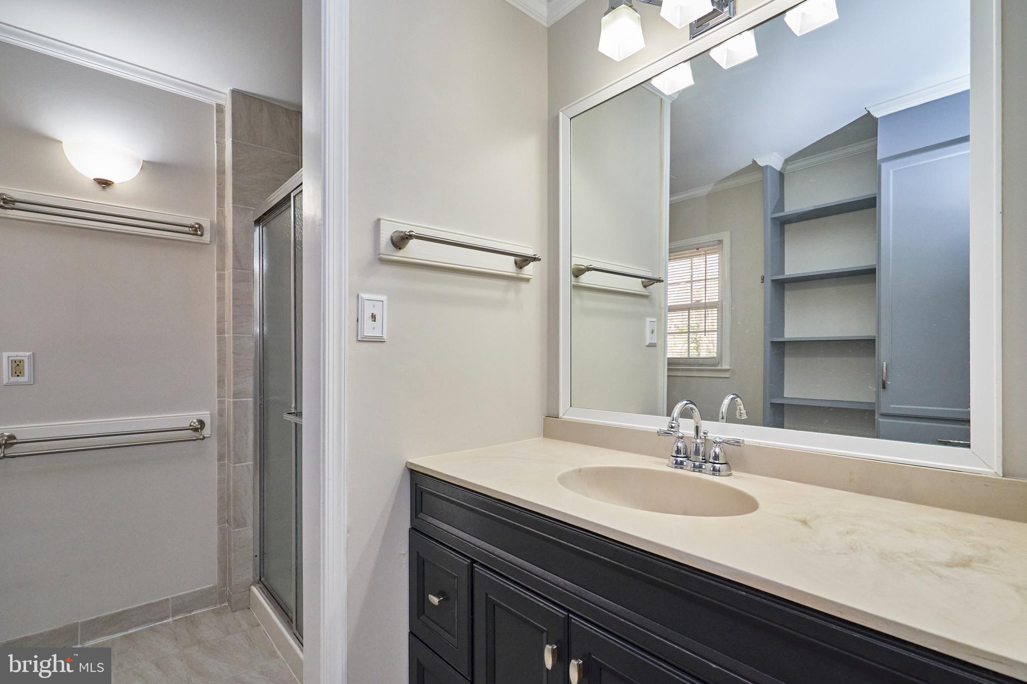 5806 Bent Twig Road McLean, VA 22101 - Photo 21 of 37 Primary Bath