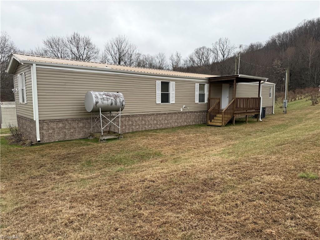 2921 Blueberry Ridge Road Jonesville, NC 28642 - Photo 18 of 21