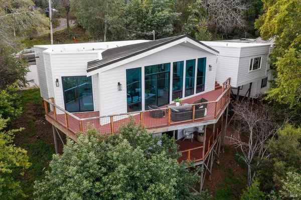 $1,595,000 | 745 Redwood Road, San Anselmo, CA 94960