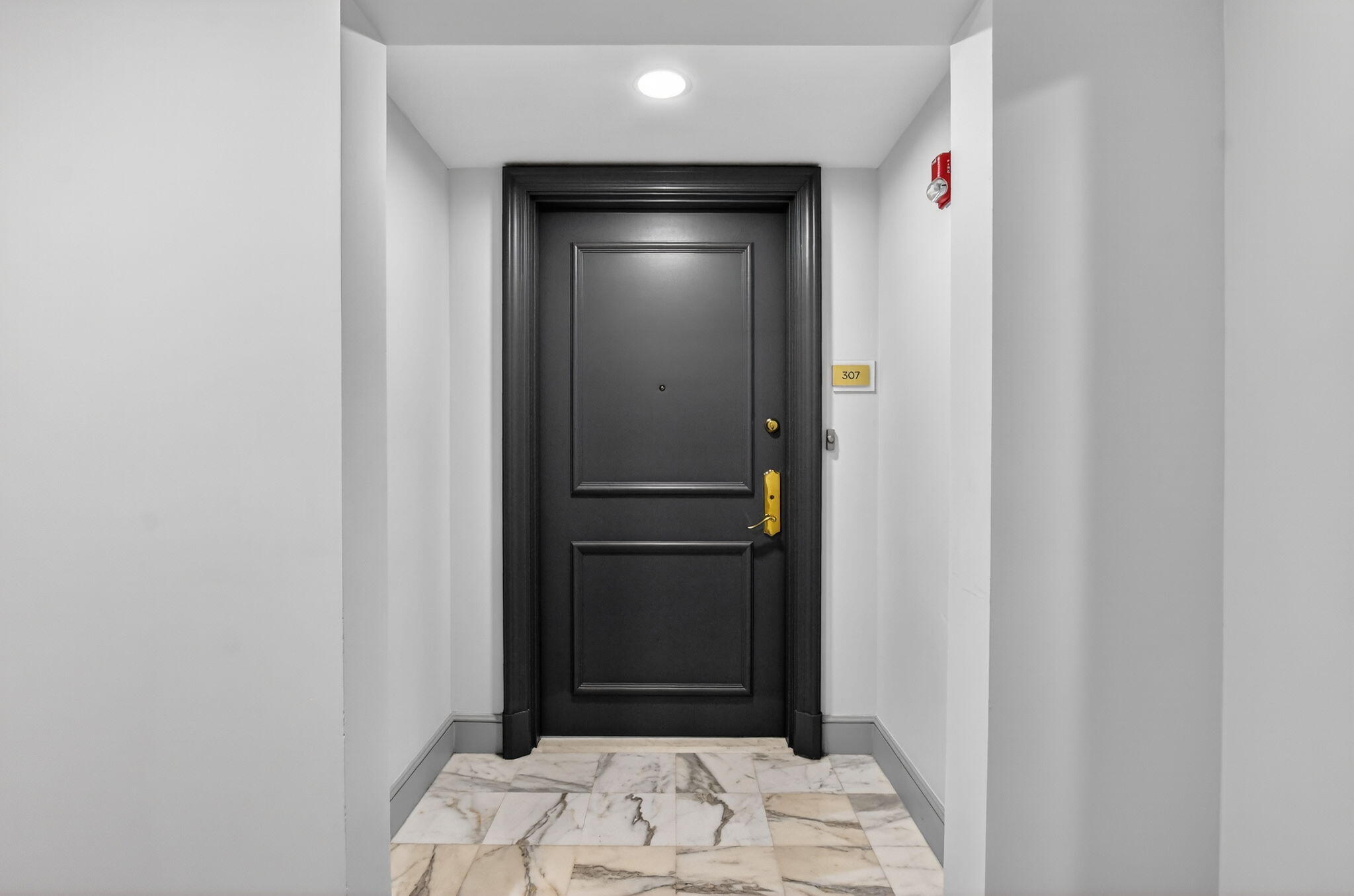 550 Southeast Mizner Boulevard, Unit B307 Boca Raton, FL 33432 - Photo 3 of 82 2-web-or-mls-DSC_5451