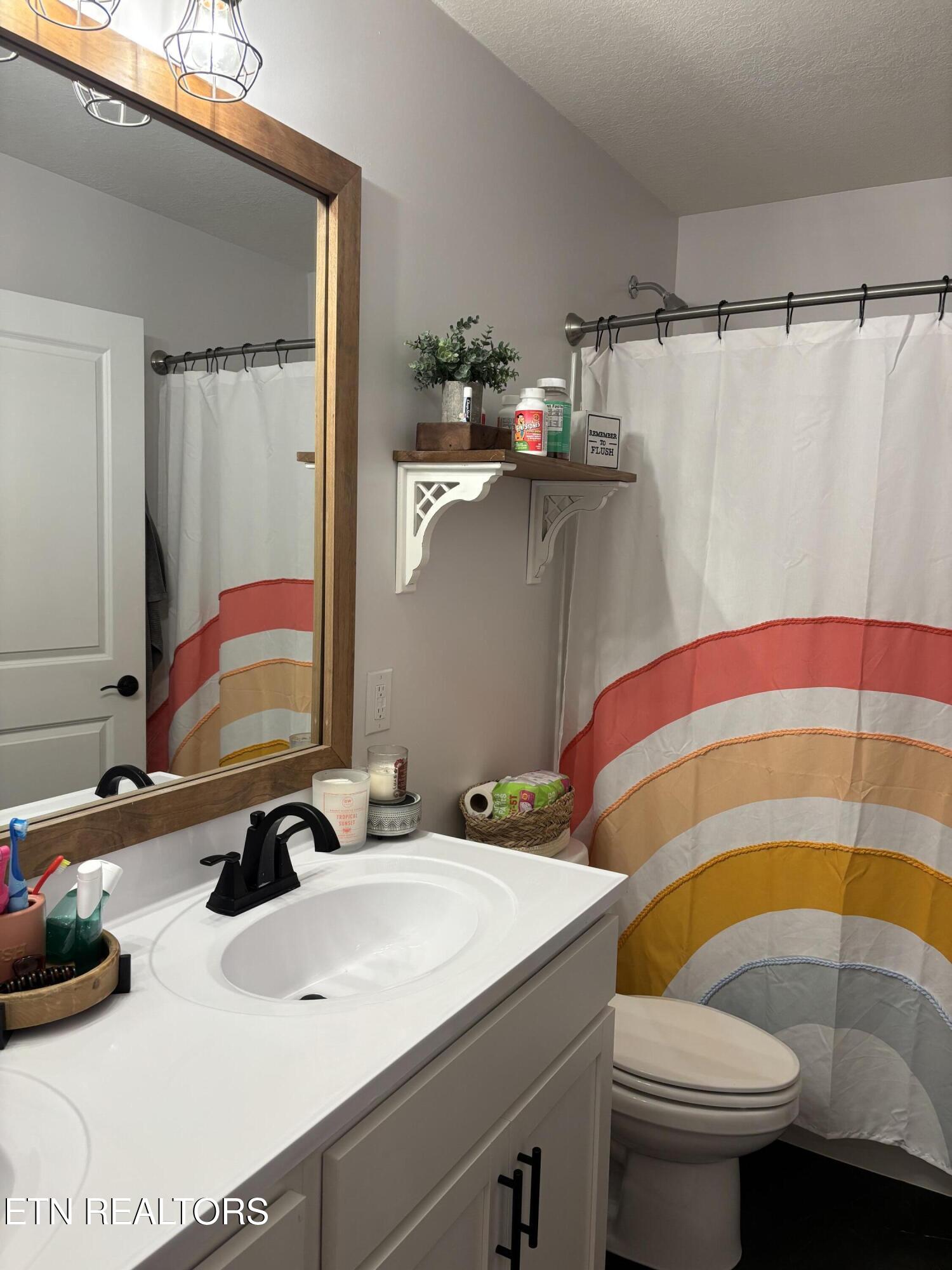 1177 Raccoon Lane Piney Flats, TN 37686 - Photo 27 of 33 IMG_3679