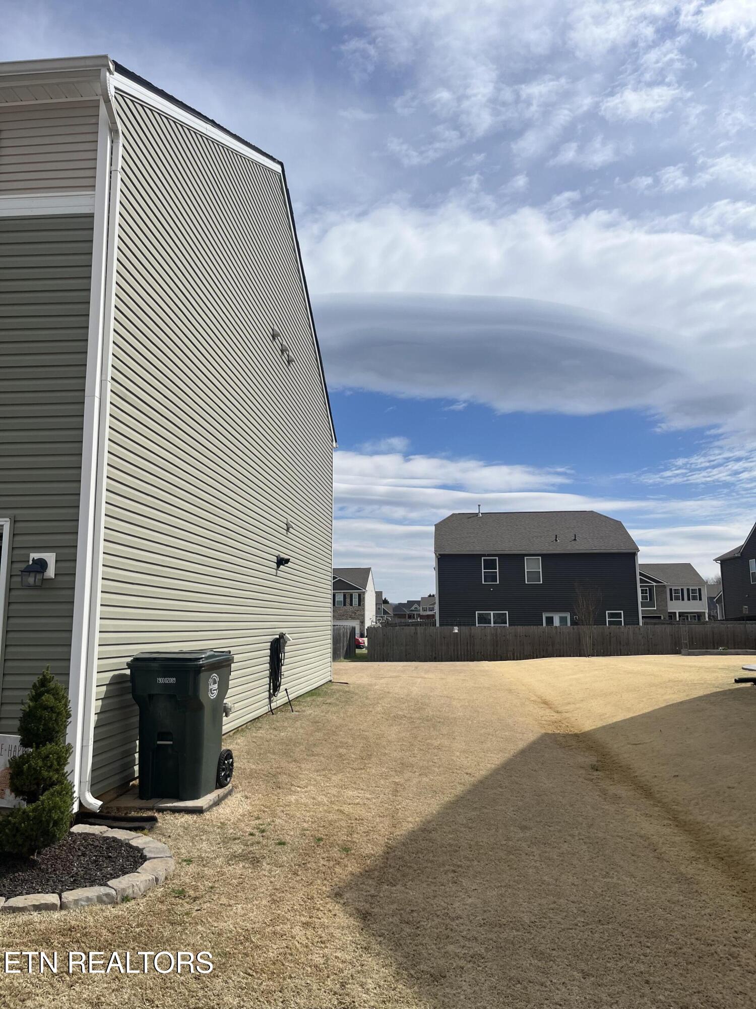 1177 Raccoon Lane Piney Flats, TN 37686 - Photo 32 of 33 IMG_5359