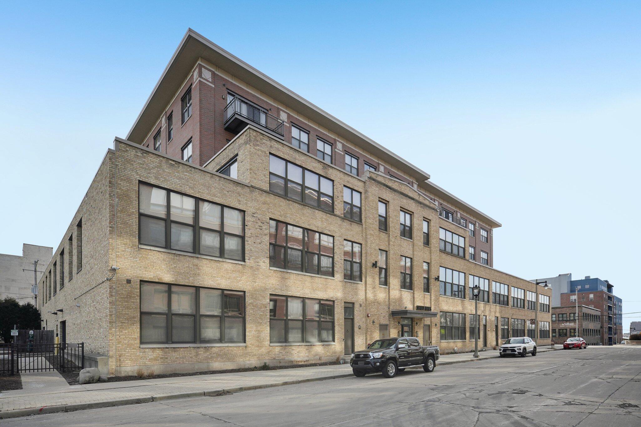 1924 North Hubbard Street, Unit 417 Milwaukee, WI 53212 - Photo 1 of 1 Front