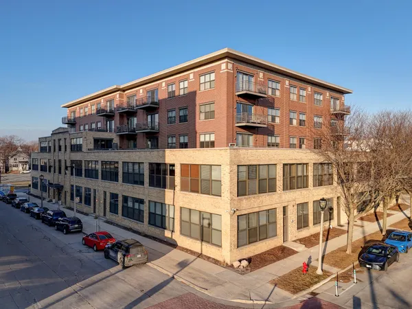 $345,000 | 1924 North Hubbard Street, Unit 417, Milwaukee, WI 53212