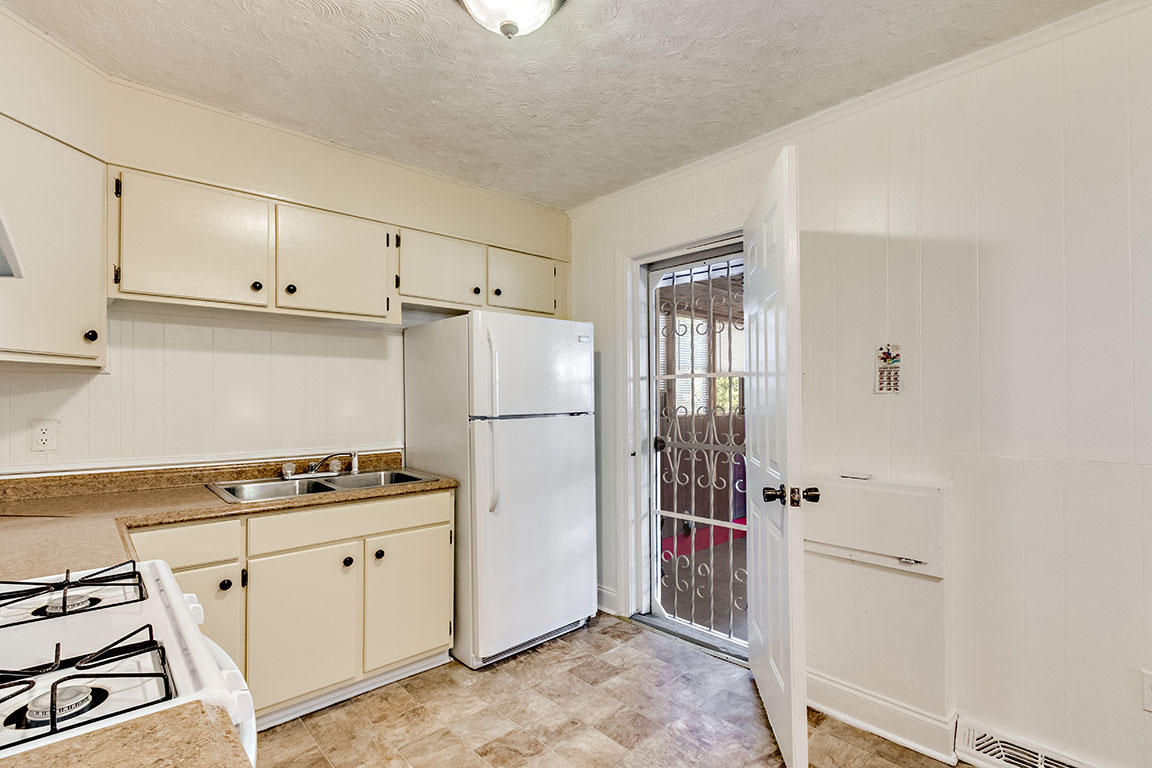 1517 Secessionville Road Charleston, SC 29412 - Photo 9 of 22 9 copy