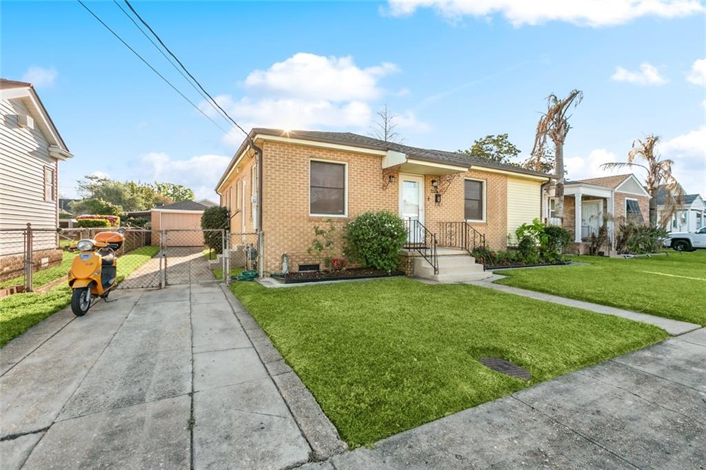 543 Honore Drive Jefferson, LA 70121 - Photo 2 of 18