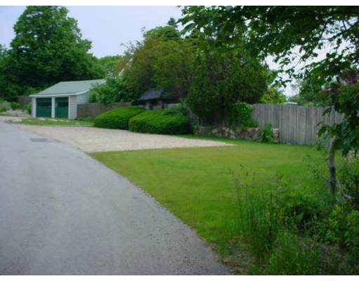 33 Links Road Gloucester, MA 01930 - Photo 3 of 9 a front view of house with a yard