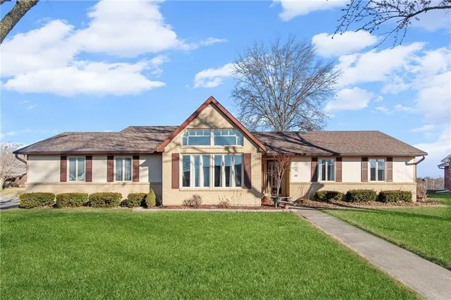 $335,000 | 201 Johnson Circle, Carrollton, MO 64633