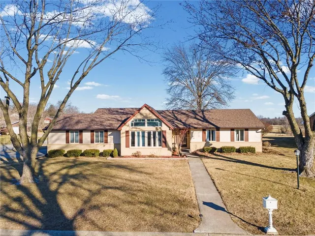 $335,000 | 201 Johnson Circle, Carrollton, MO 64633