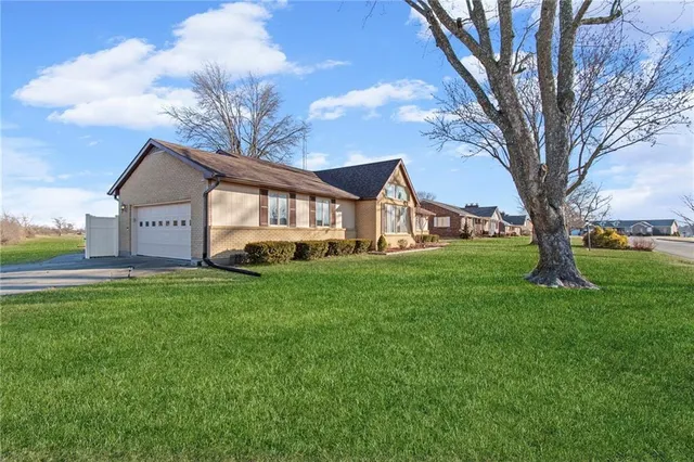 $335,000 | 201 Johnson Circle, Carrollton, MO 64633