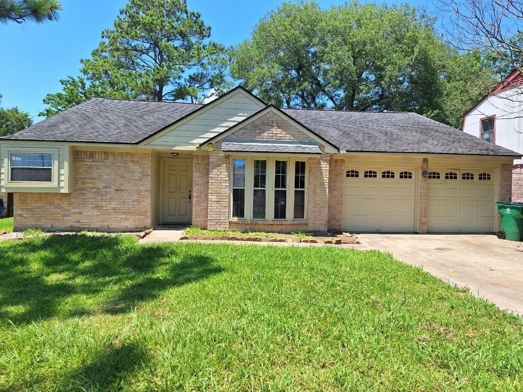 605 Noreda Street Angleton, TX 77515 - Photo 1 of 11