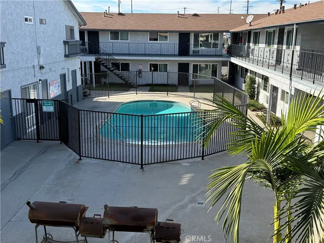$290,000 | 2890 East Artesia Boulevard, Unit 36, Long Beach, CA 90805
