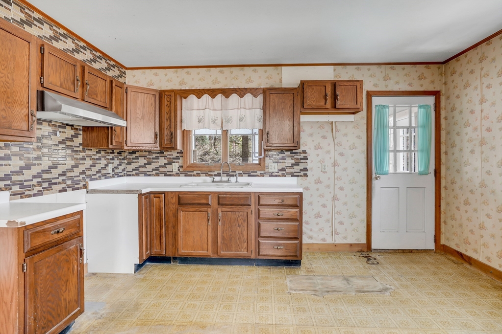 17 Mariner Road Tisbury, MA 02568 - Photo 10 of 26