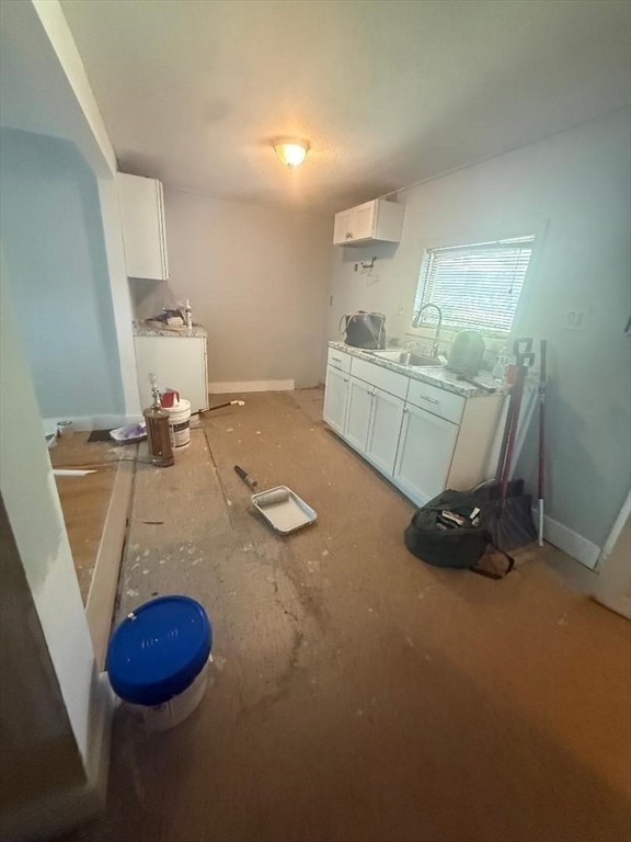 1481 Carew Street Springfield, MA 01104 - Photo 6 of 20