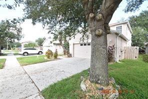 504 Maple Pointe Drive Seffner, FL 33584 - Photo 3 of 30