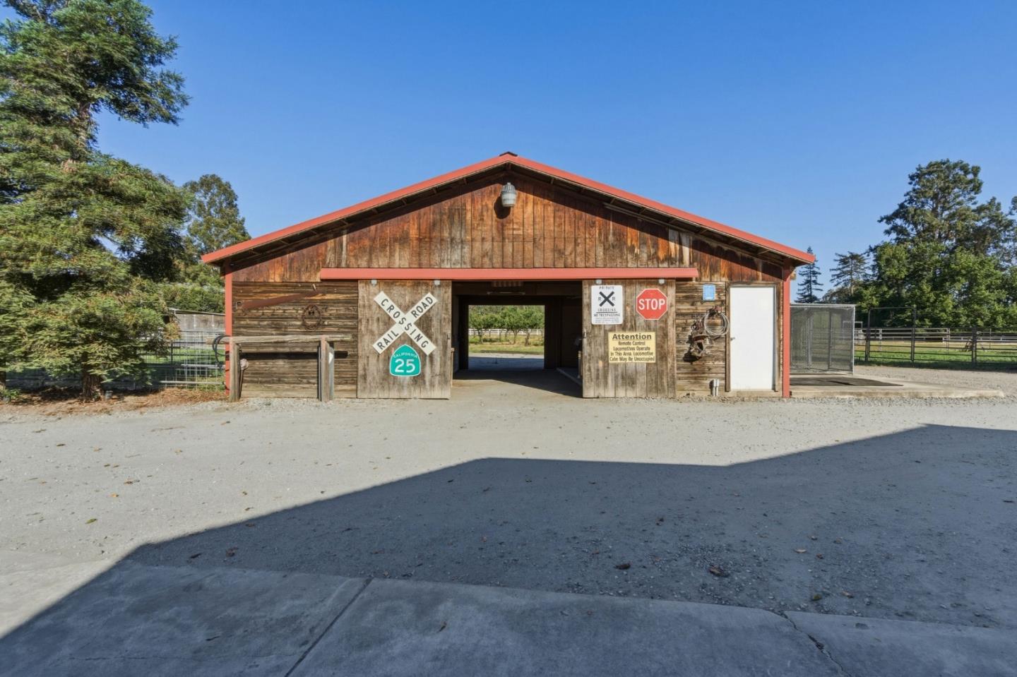 3390 Fallon Road Hollister, CA 95023 - Photo 54 of 104 Gallery Image 54