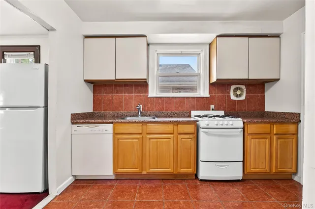 $1,249,000 | 83-43 261st Street | Floral Park