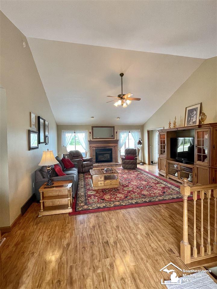 7525 Mentel Road Newport, MI 48166 - Photo 10 of 28