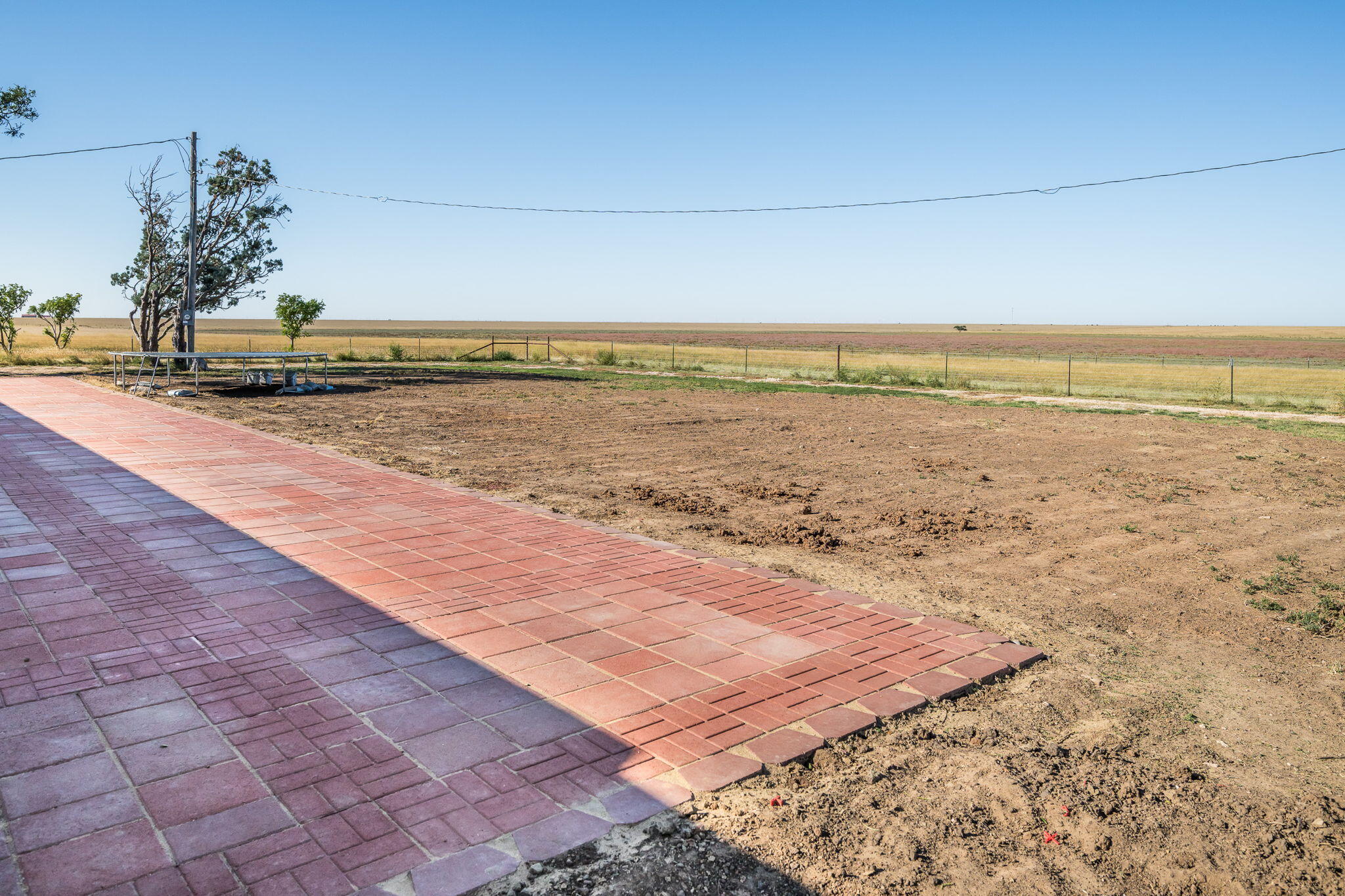 1723 County Road 9 Tulia, TX 79088 - Photo 4 of 32 a view of an ocean and beach