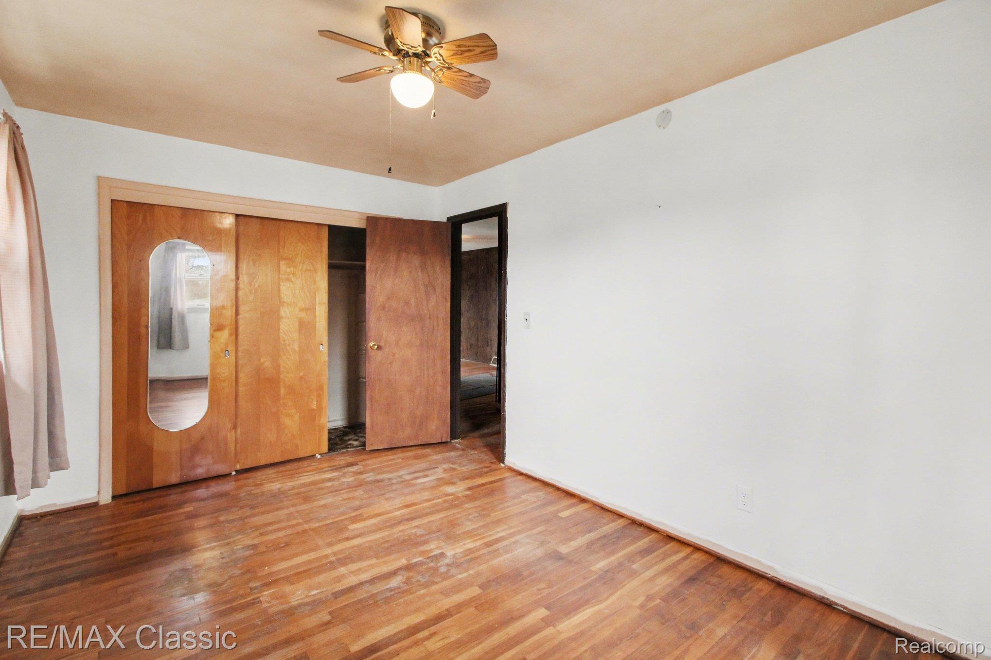 1076 Benstein Road Walled Lake, MI 48390 - Photo 22 of 27 file_2633.jpg