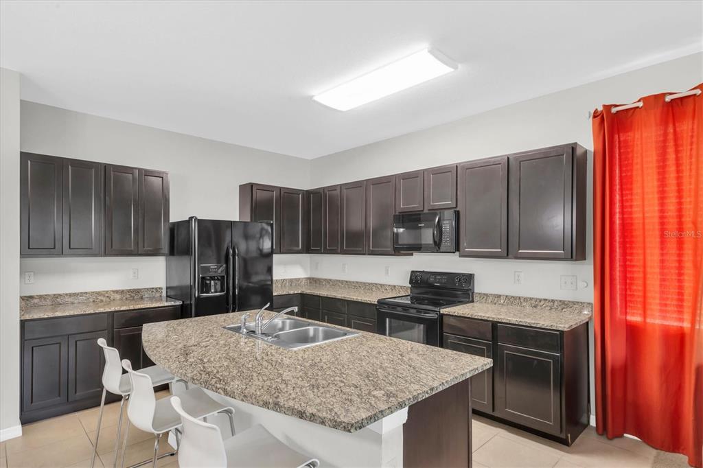 8879 Indigo Trail Loop Riverview, FL 33578 - Photo 12 of 47