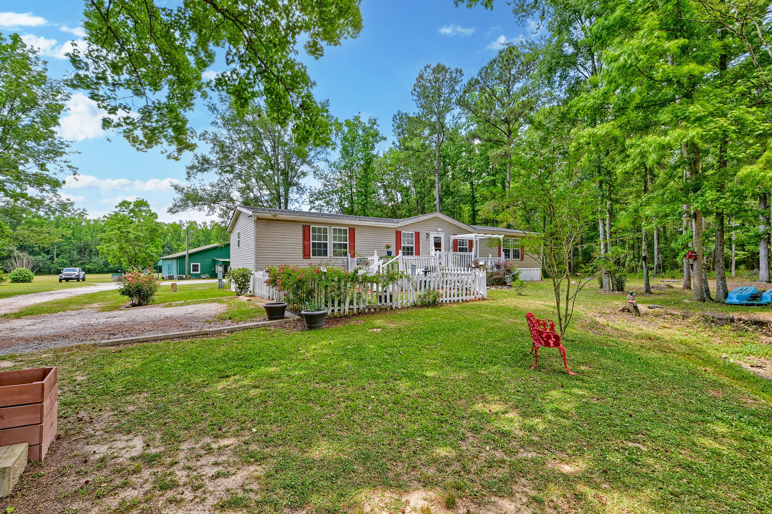 157 Gallashaw Road Summerville, SC 29483 - Photo 63 of 90 155 Gallashaw Rd-127
